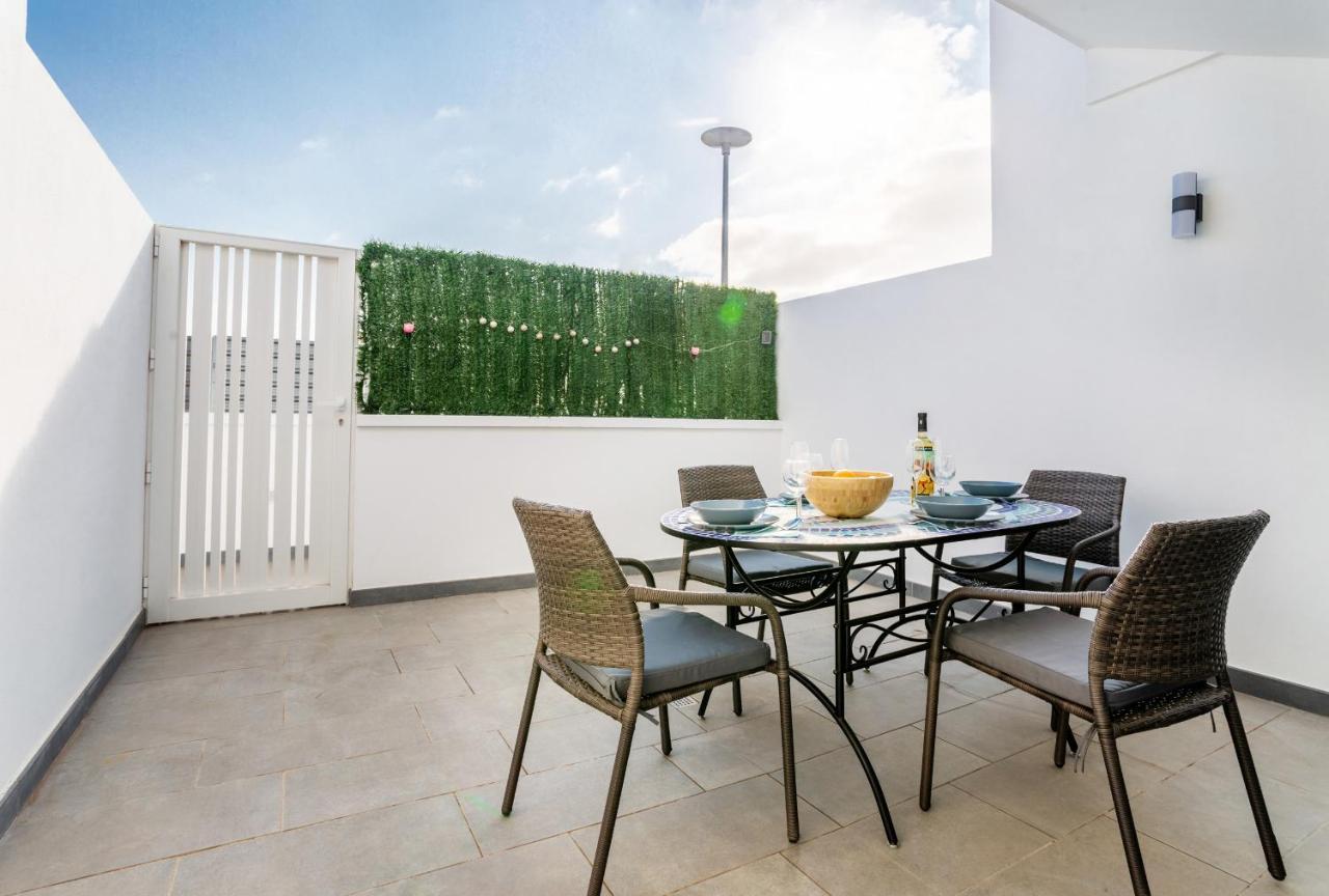 Monterey House Playa Blanca Vila Playa Blanca  Exterior foto